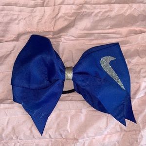 Nike Cheer bow